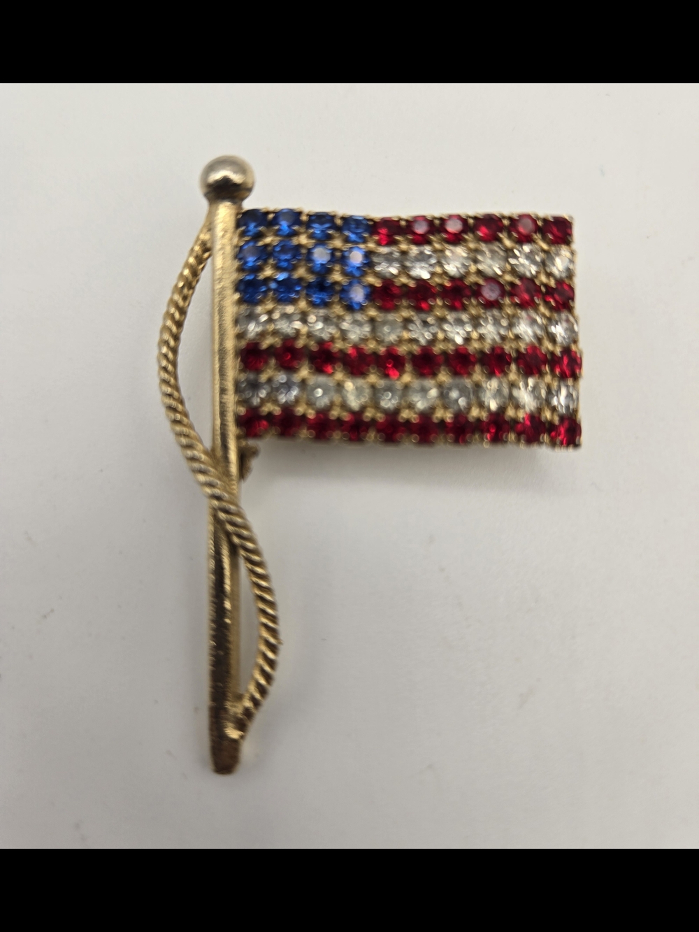 Vintage Patriotic Crystal Flag MED Brooch Gold Tone Red White Blue 4th Of July